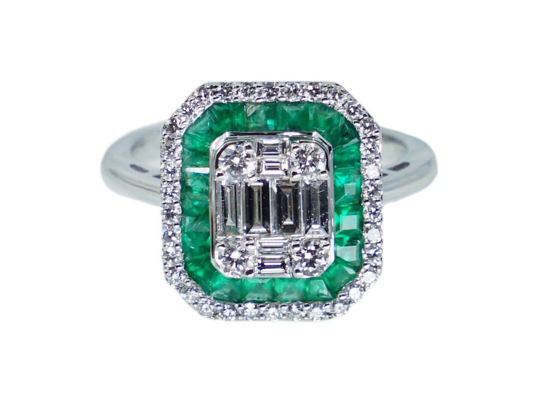 18k Ring with Diamonds and Emeralds