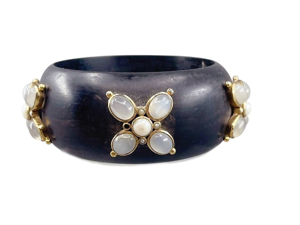 Vintage Wood Bangle with Flowers