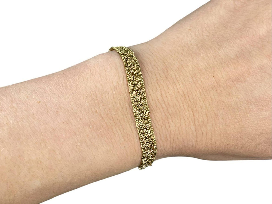Delicate Gold Chain Bracelet