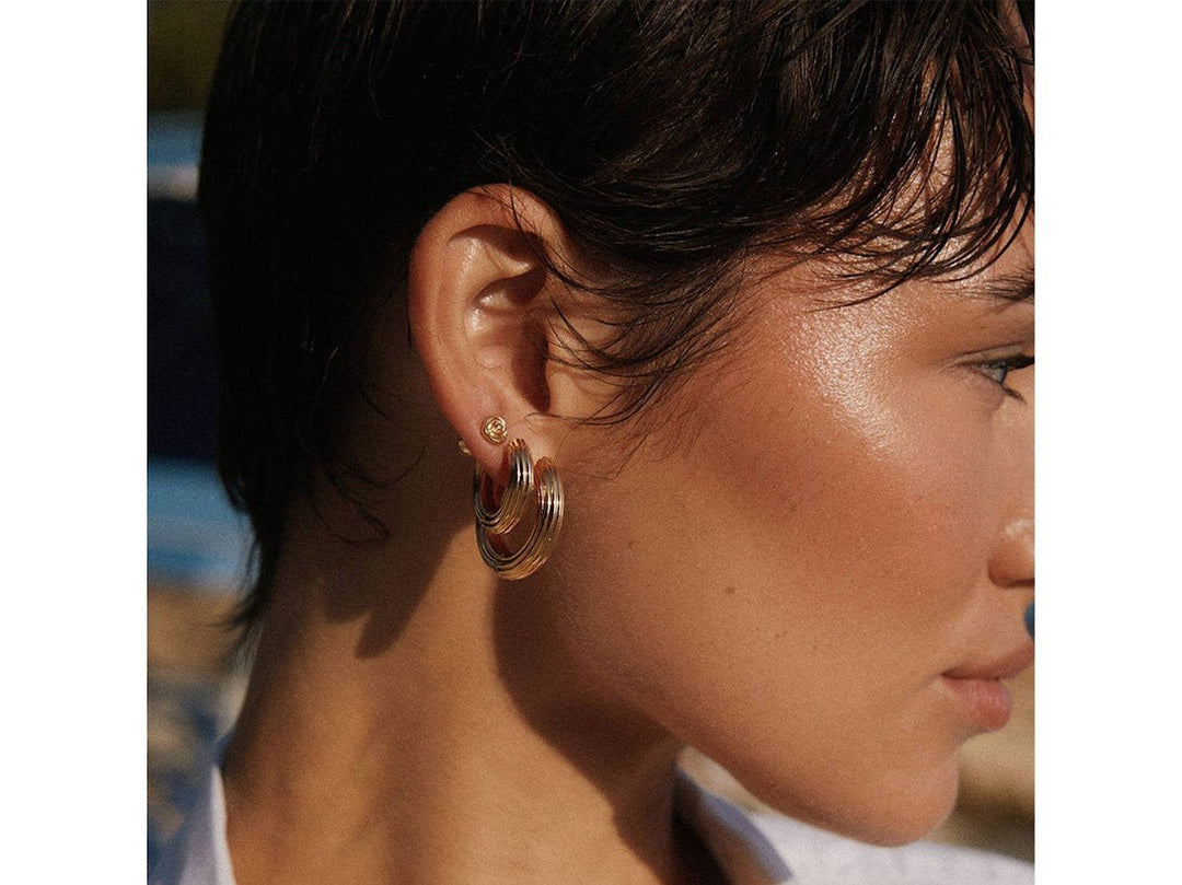 Gold Ridged Hinge Hoop