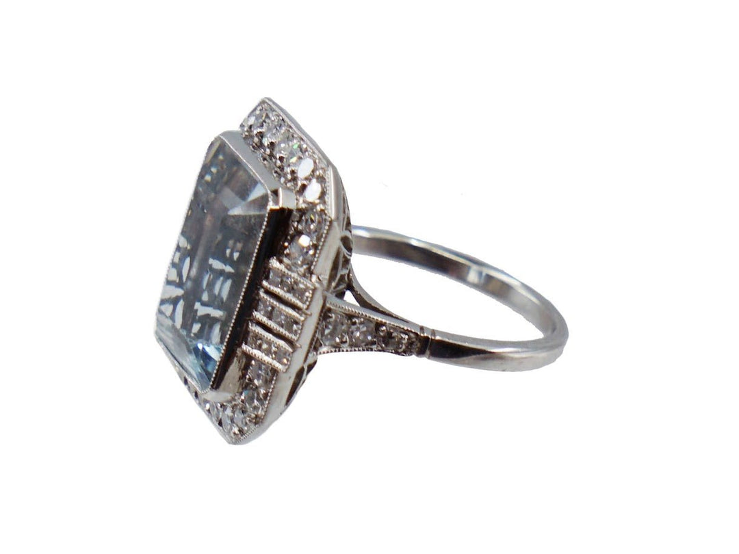 1940s Platinum Ring with Aquamarine and Diamonds
