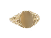 Load image into Gallery viewer, Victorian 14k Signet Ring
