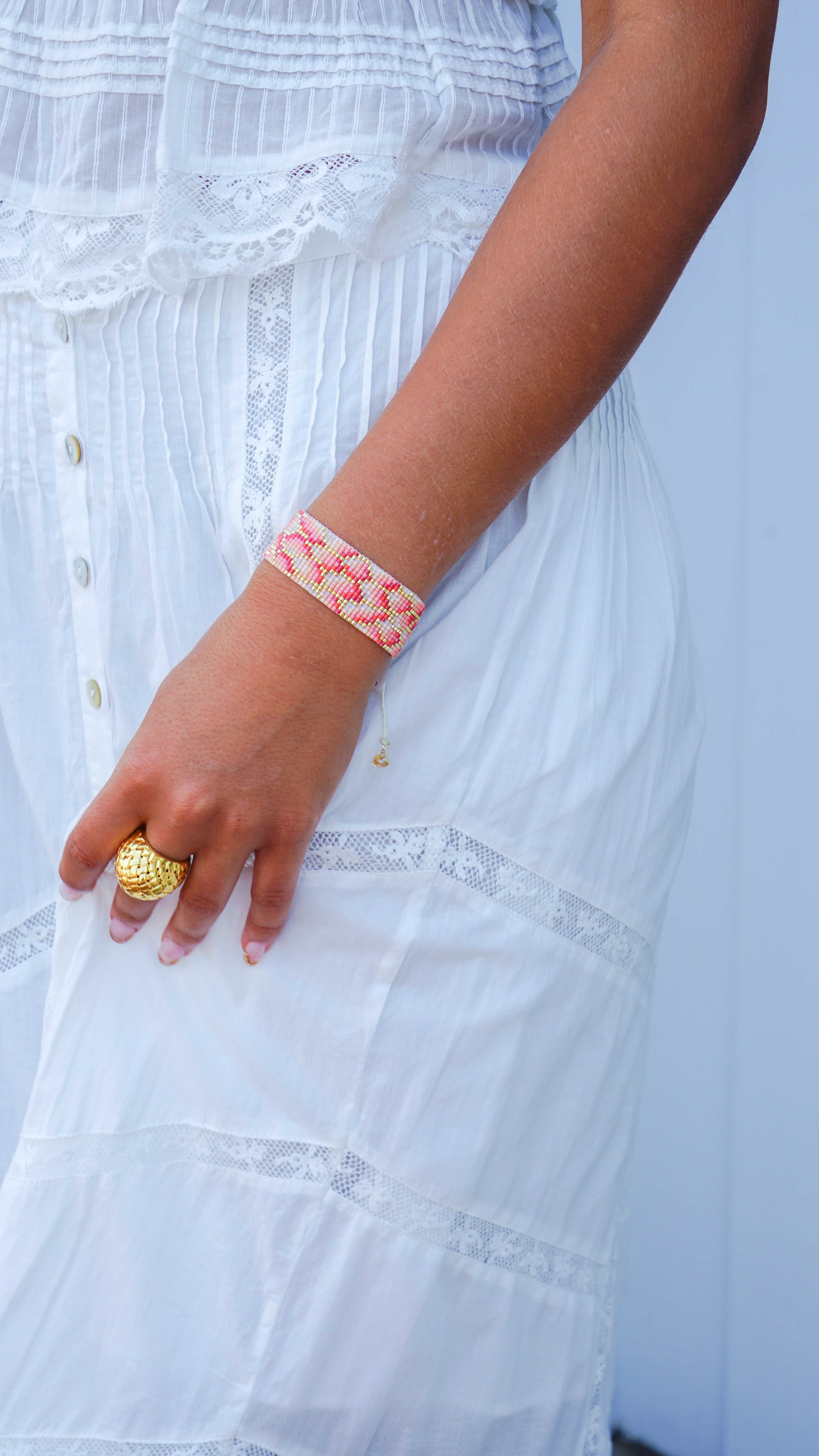 Gold, Coral, Salmon, and Pink Beaded Bracelet