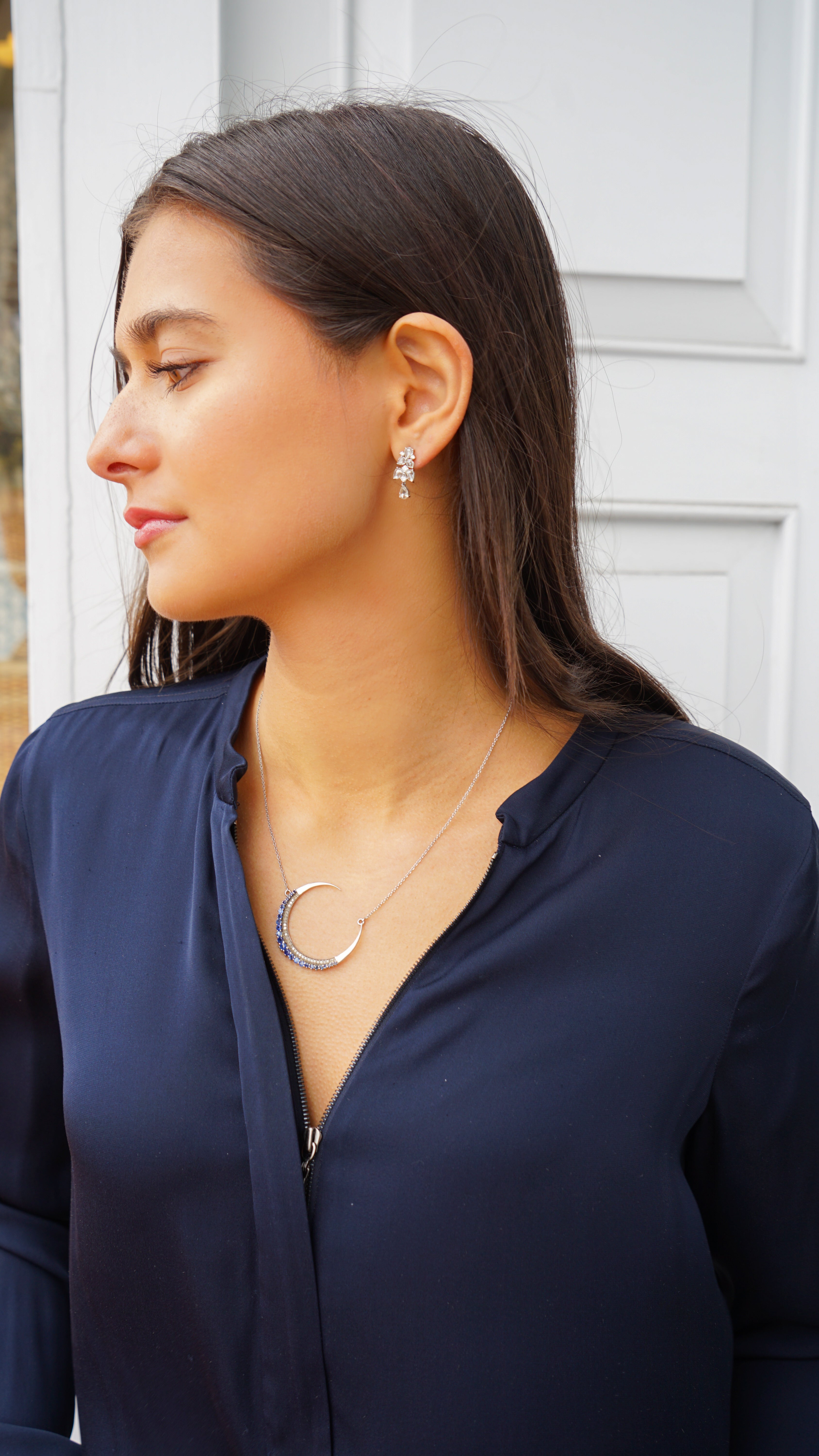 18k Round Diamond Drop Earrings