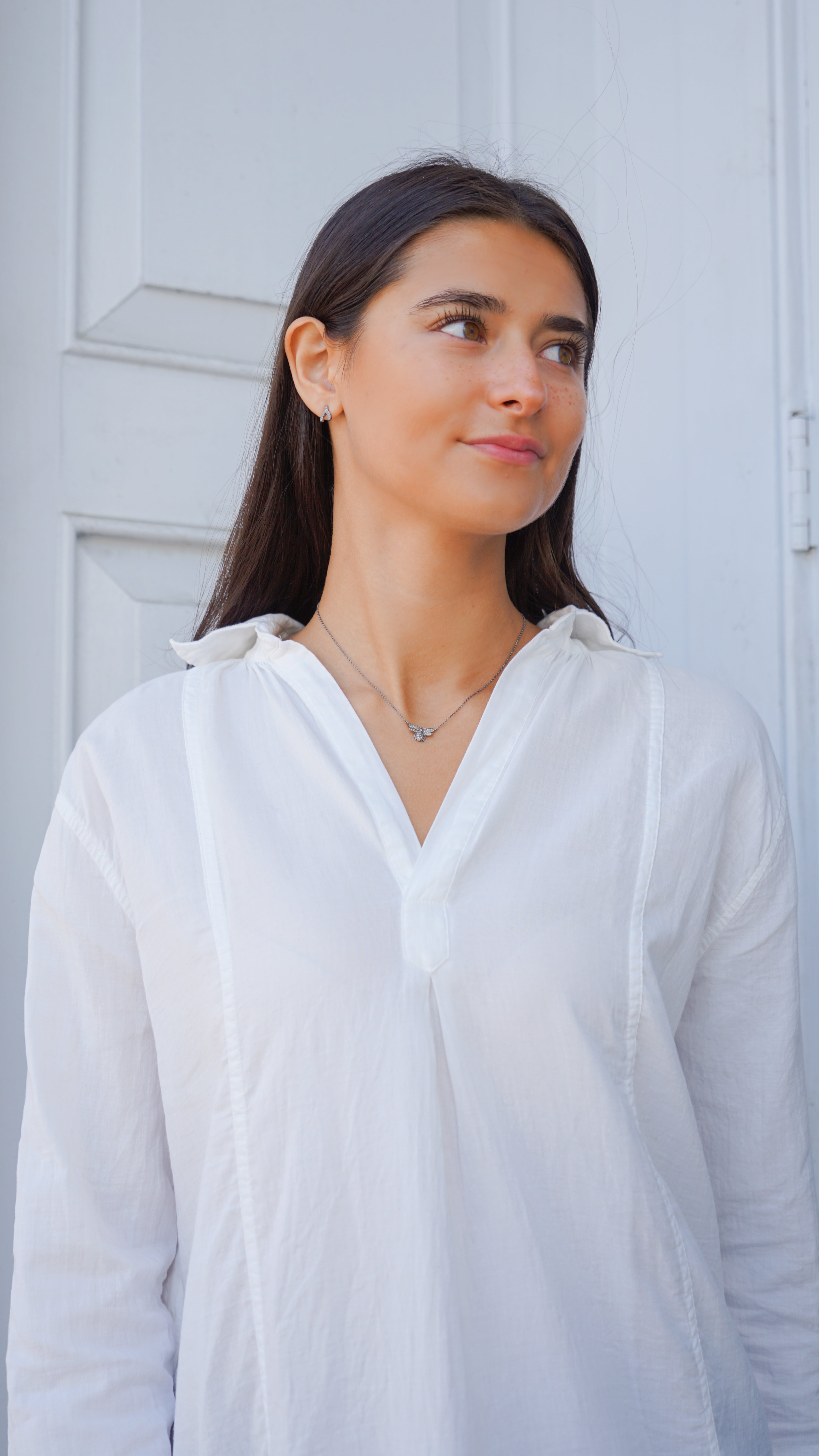 SS Bee Necklace with Diamonds