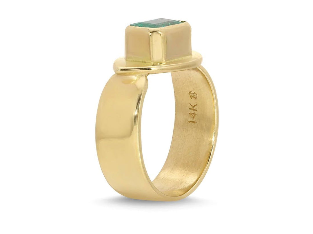 14k Emerald Eye Ring