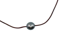 Load image into Gallery viewer, Brown Leather Necklace with Light Tahitian Pearl
