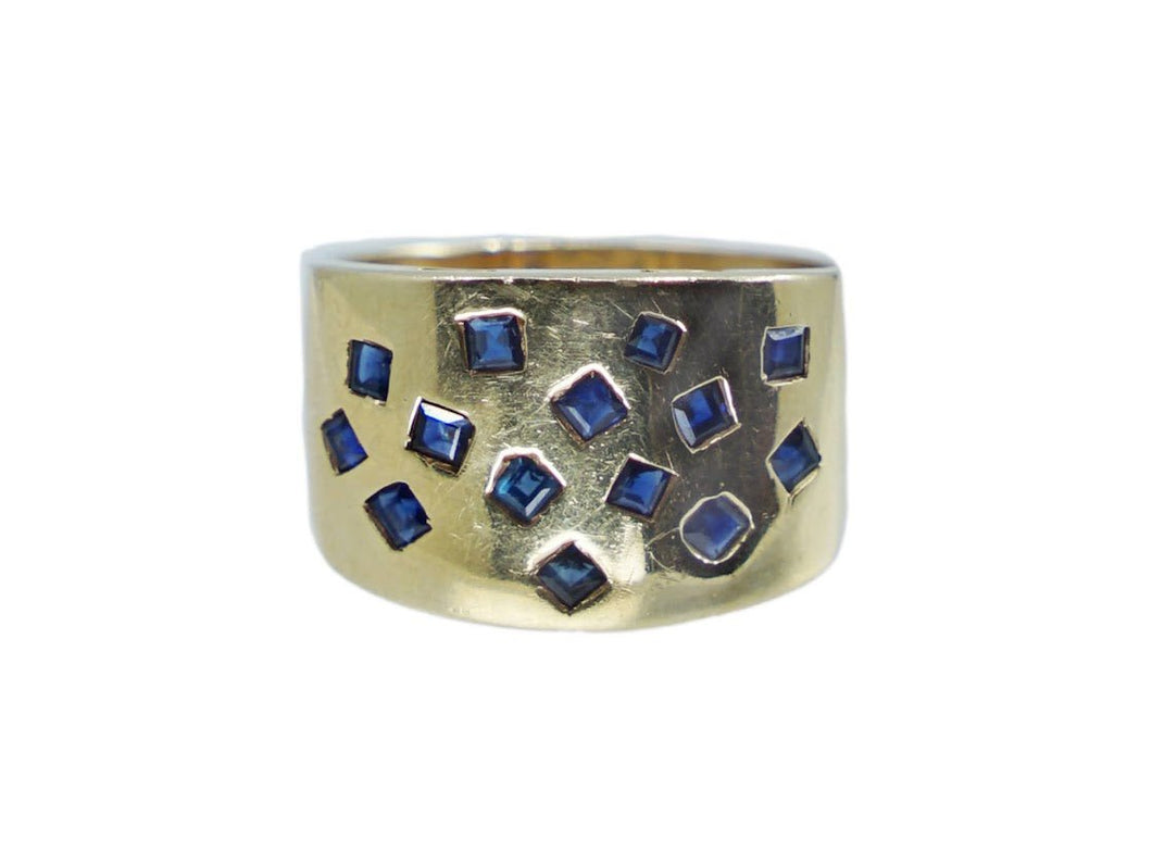 14k 1970s Scattered Blue Sapphire Band