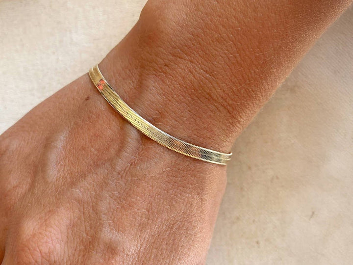 Gold 4mm Herringbone Bracelet