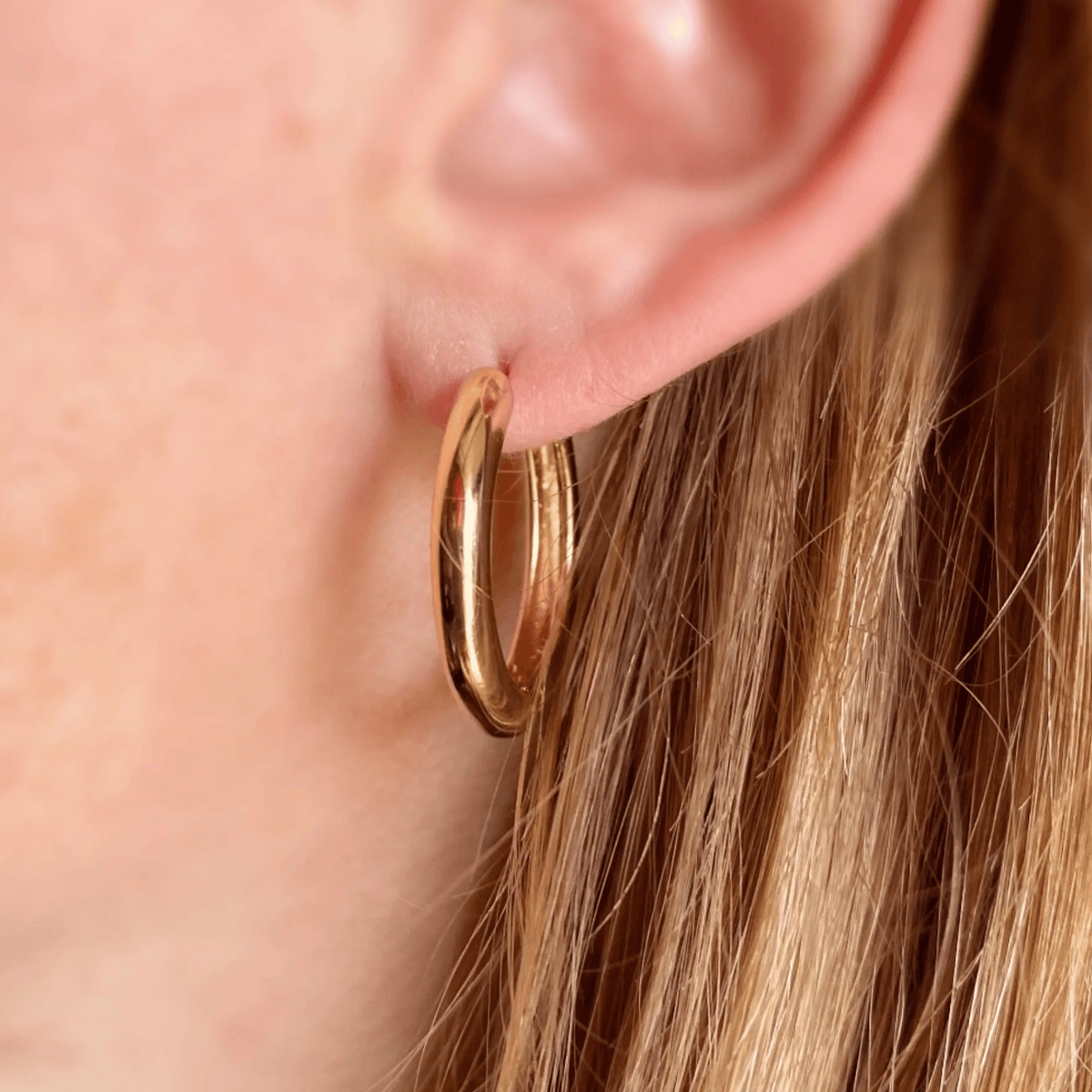 Gold Polished Clicker Hoop Earrings