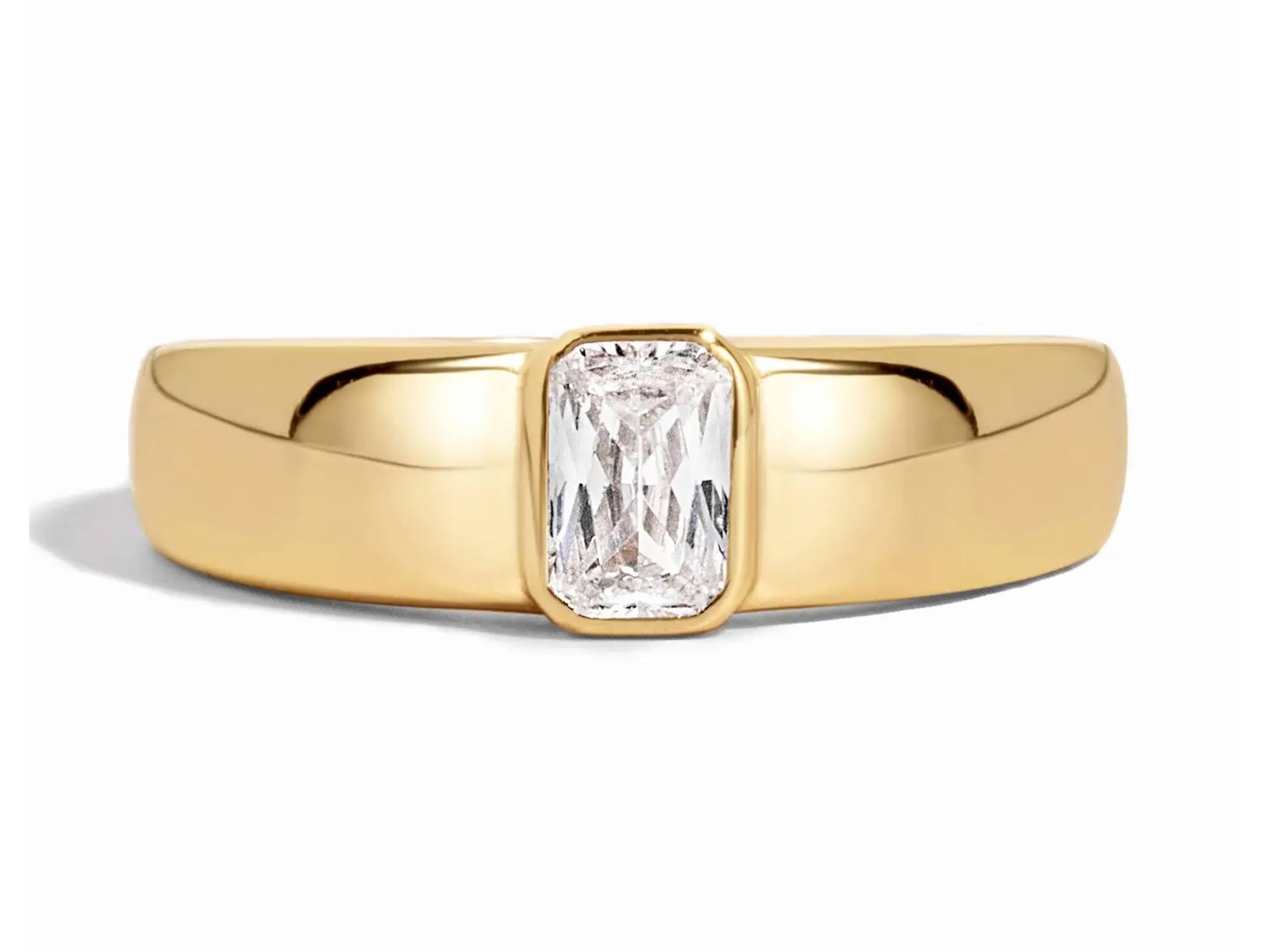 Gold Band Ring with Baquette CZ