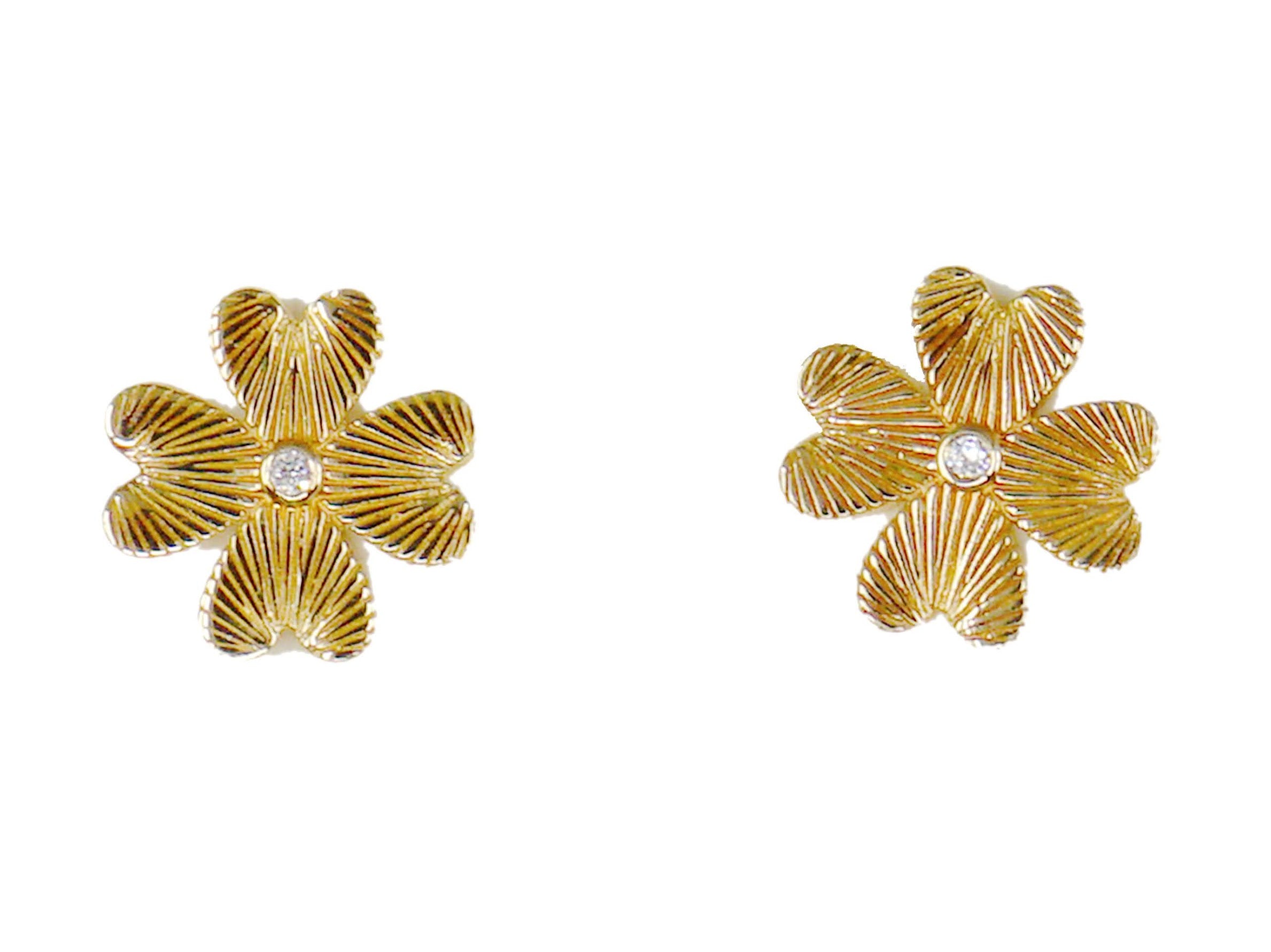 14k Fluted Clover Stud Earrings with Diamonds
