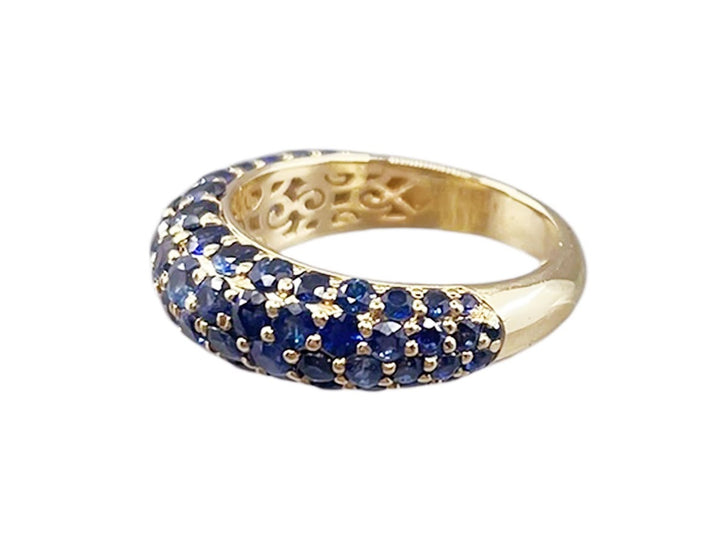 18k Yellow Gold and Blue Sapphires Ring