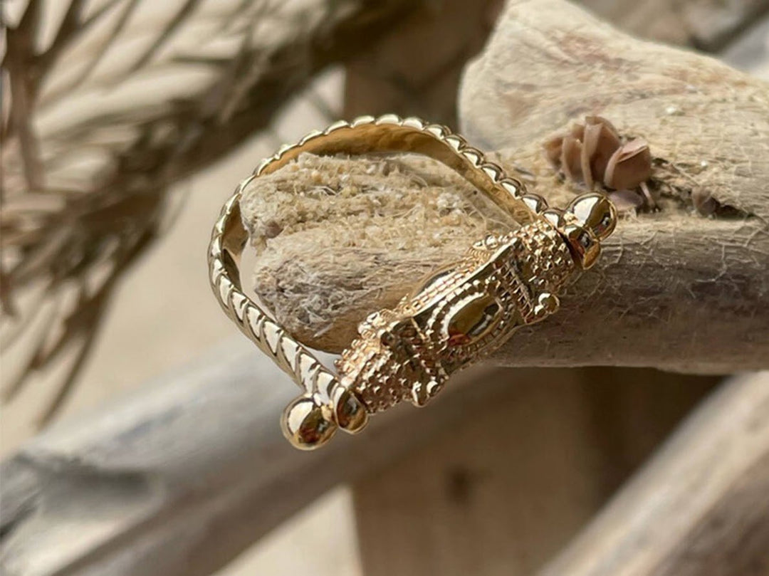 Shanti Namaste Ring