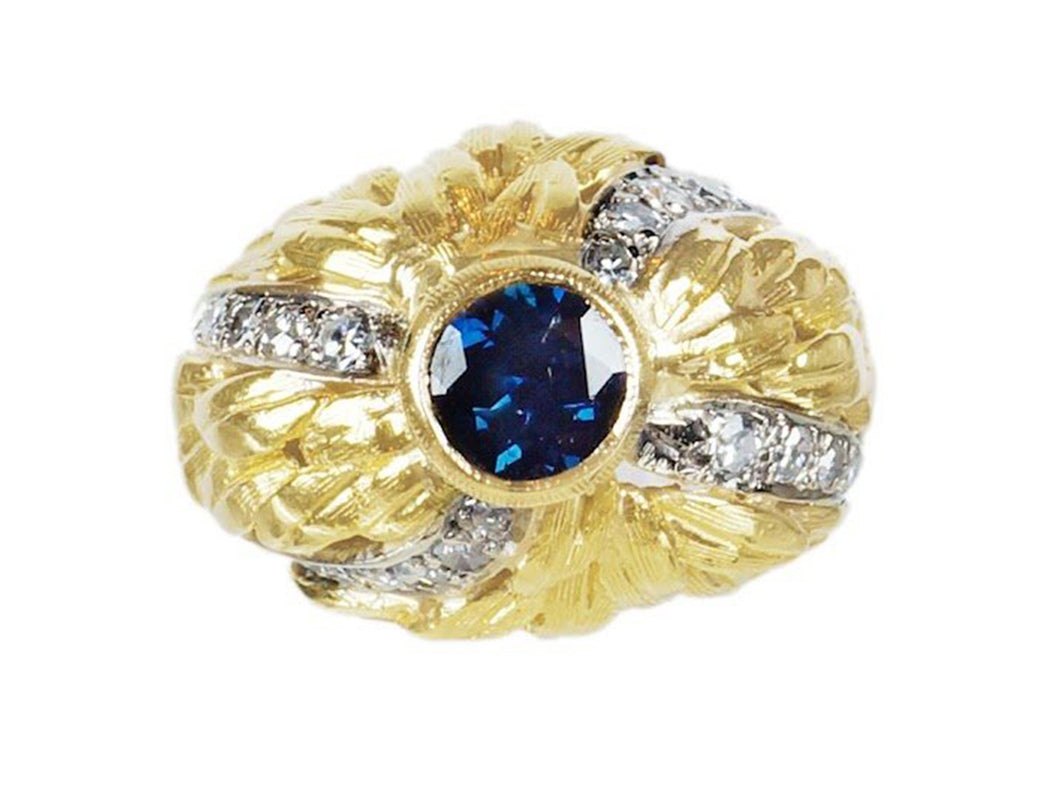 18k Ring with Sapphire and Diamonds